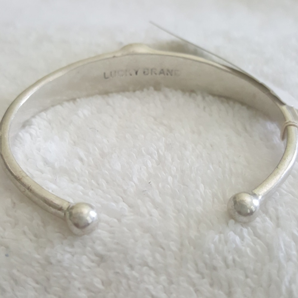 New Lucky Brand Silver Tone Pearl Cuff Bracelet - Picture 3 of 5